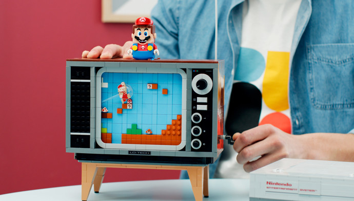 LEGO выпустит набор с игровой консолью NES и ретро-телевизором за 18 000 рублей